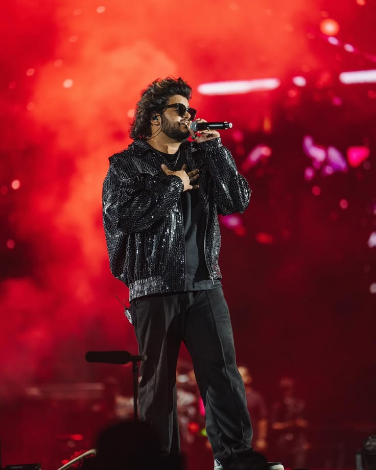 Top 14 Singers Dominating India's Concert Scene Right Now 14 add0c83d6339dda5e61b9e9c46a25cc1